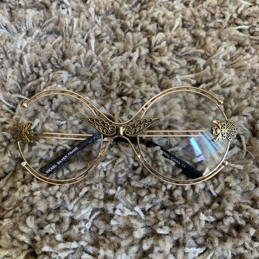 VINTAGE GLASSES